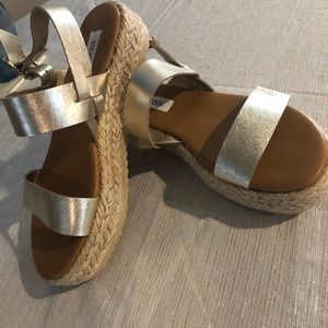 Steve Madden Never worn!!